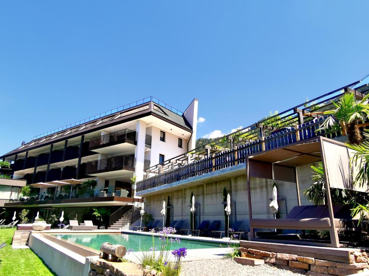 Lifestyle Hotel Alpin Schenna Bagian luar foto