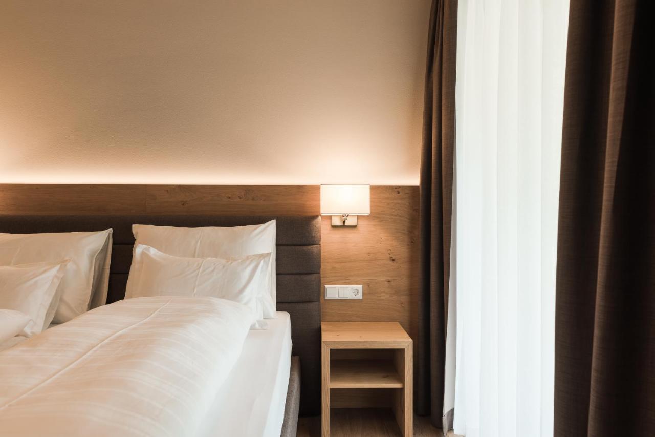 Lifestyle Hotel Alpin Schenna Bagian luar foto