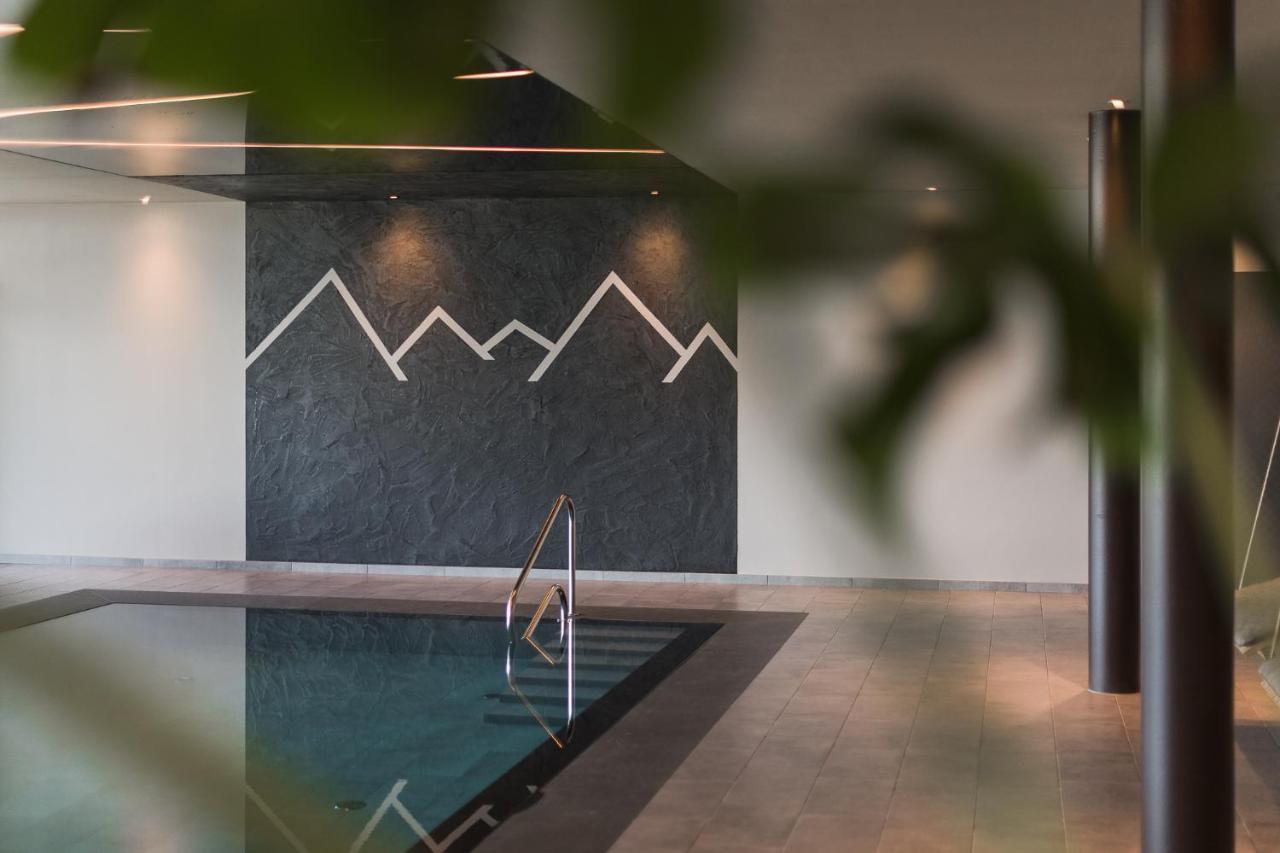 Lifestyle Hotel Alpin Schenna Bagian luar foto