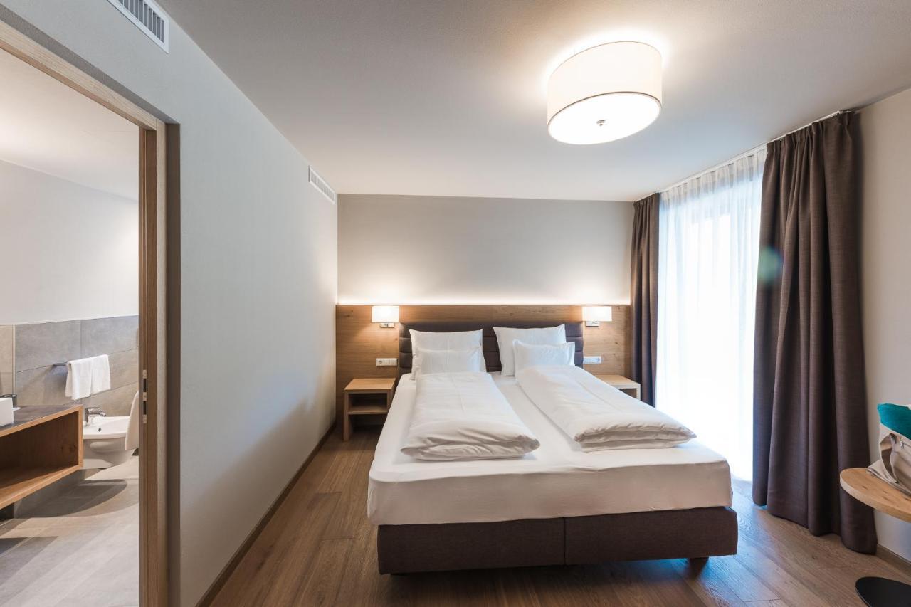 Lifestyle Hotel Alpin Schenna Bagian luar foto